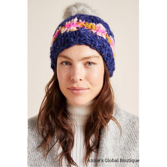 Anthropologie Accessories - RARE NWT ANTHROPOLOGIE Cozy Thoughts Pommed Beanie
